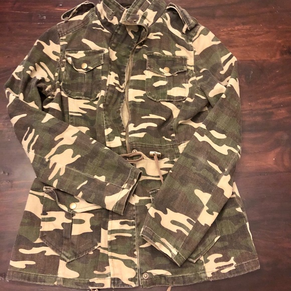Camo Anorak Jacket - Picture 3 of 5